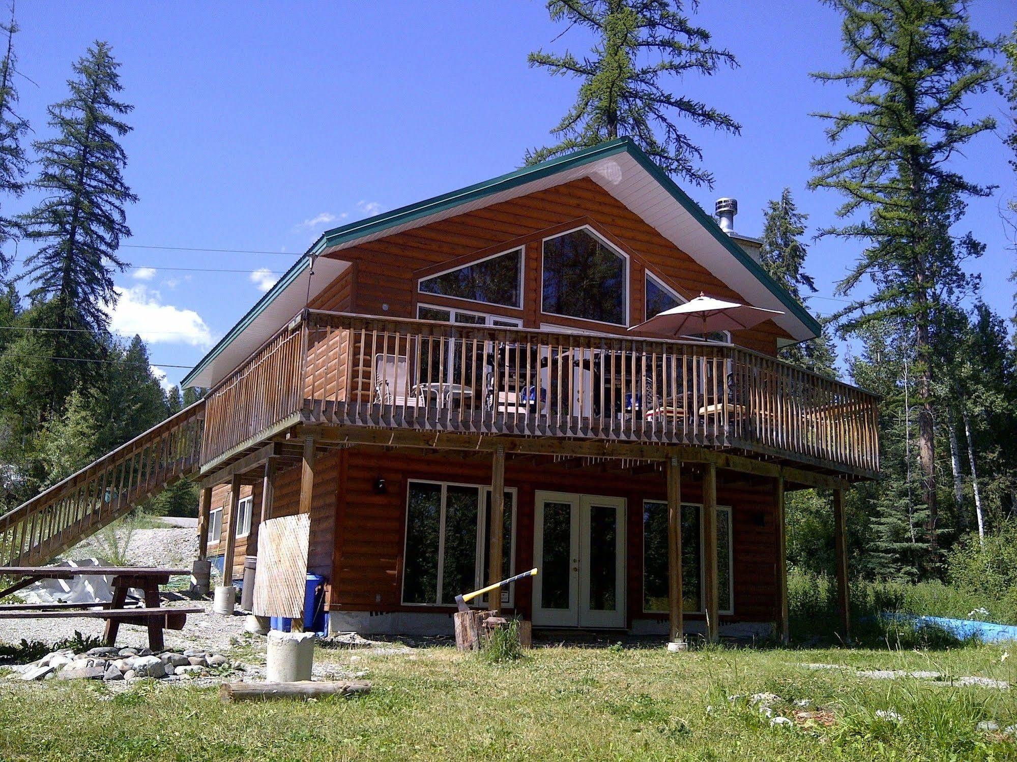 Escape Away Cranbrook Hotel Exterior photo